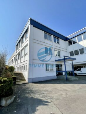 Verschiedene Büroetagen mit schönem Ausblick. PROVISIONSFREI!, 58540 Meinerzhagen, Bürohaus